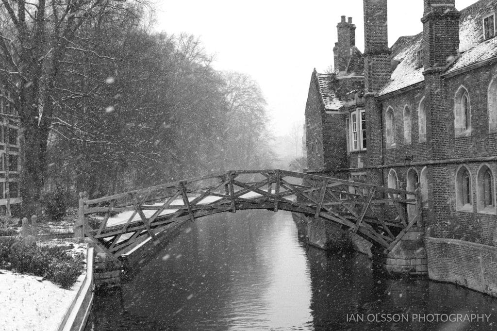 Mathematical Bridge at Queens' College Cambridge in the snow